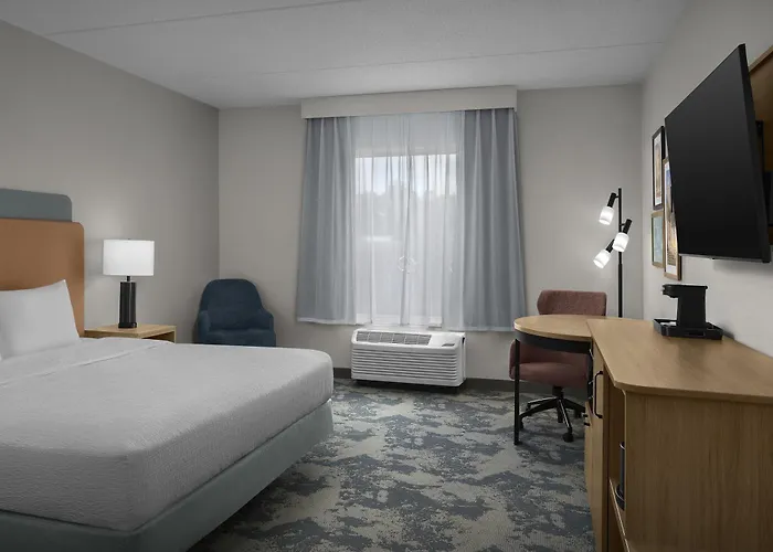 Hampton Inn & Suites Huntersville
